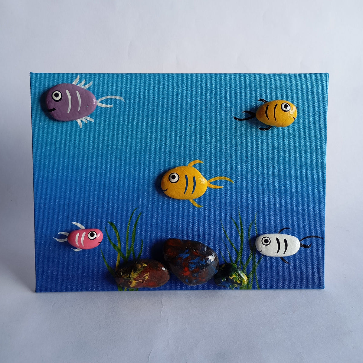 Aquarium Pebbles Art | 6 × 8 Inches | 100% Handcrafted