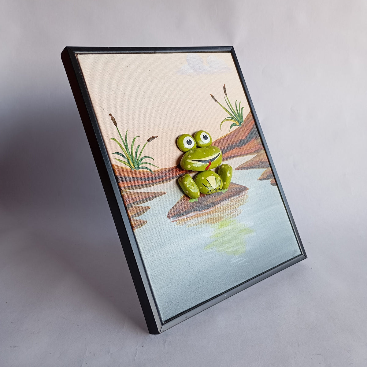 Froggy Pebbles Art Vertical Frame | 100% Handcrafted