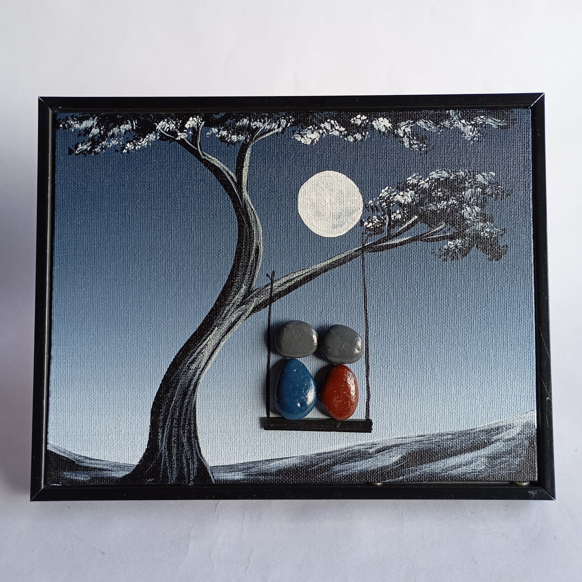 Moonlight Couple in Zula Pebbles Art Frame | 100% Handcrafted