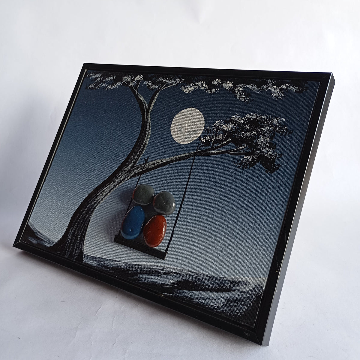Moonlight Couple in Zula Pebbles Art Frame | 100% Handcrafted